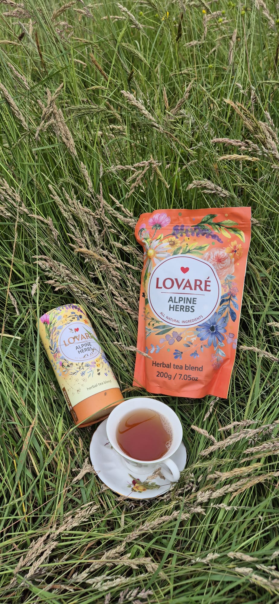 Luxury Lovaré Wellness Gift Set – Alpine Herbs Tea, Vanilla Bath Salt, Citrus Shampoo Bar & Golden Spoon