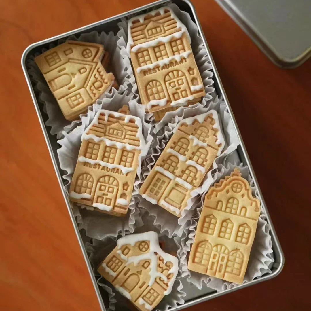 4Pcs Christmas Gingerbread House Pattern Cookie Cutter Biscuit Stamp