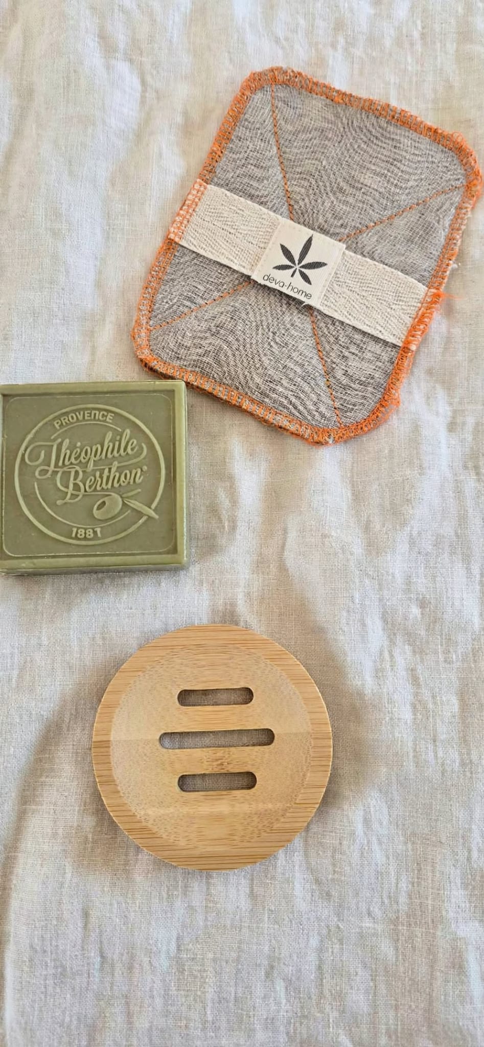 Zero Waste Soap Gift Set | Olive Oil Soap Bar, Hemp Scrub Pad & Bamboo Soap Dish