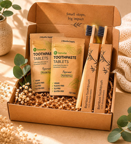 Ecologische mondverzorgingsset – 2 bamboe tandenborstels + 2 pakjes plasticvrije veganistische tandpastatabletten (120 tabletten) – SLS-vrij, afvalvrij, duurzame mondhygiëne