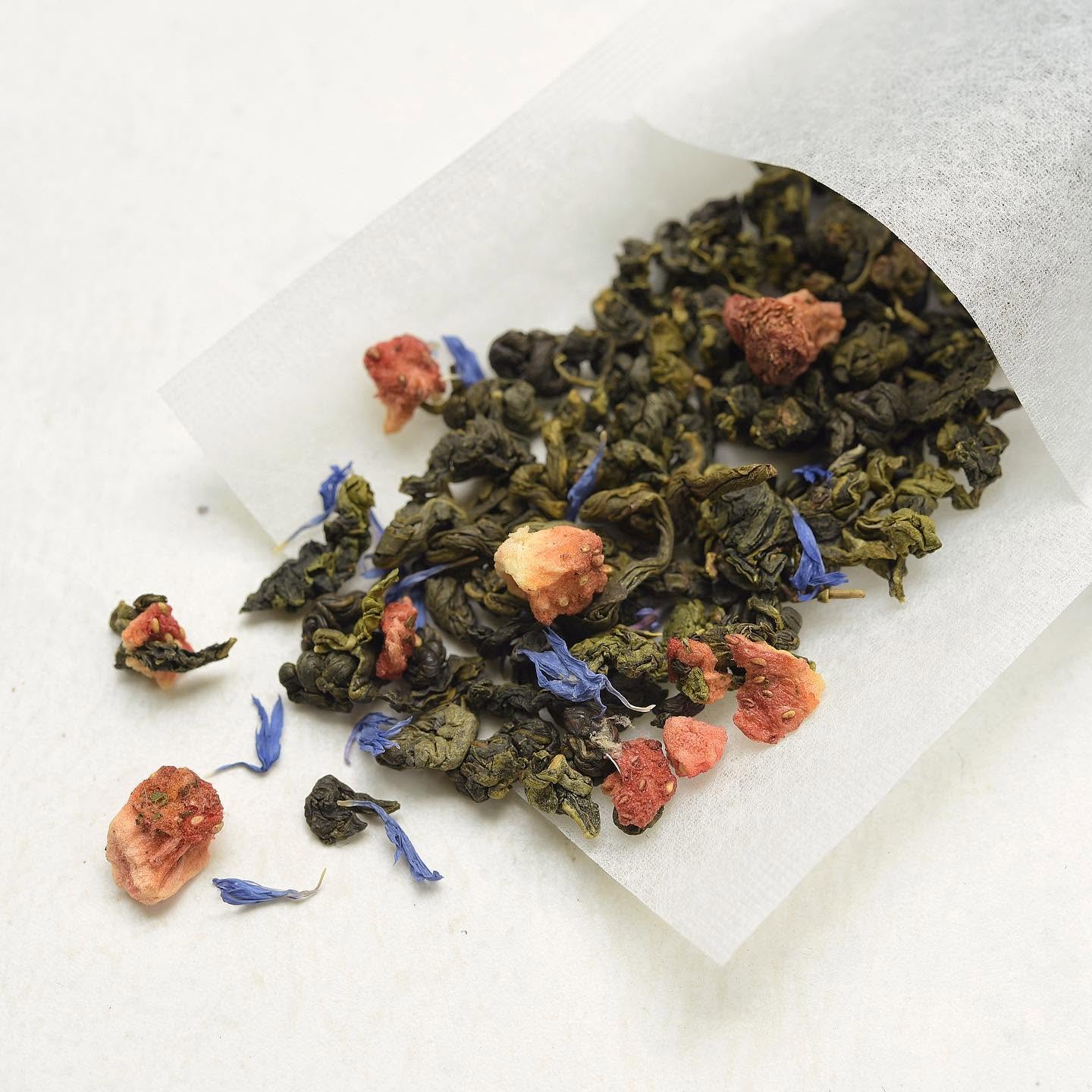Luxury Tea Lover Gift Set – Premium Lovaré Tea Collection with Gold Spoon & Glass Tea Infuser