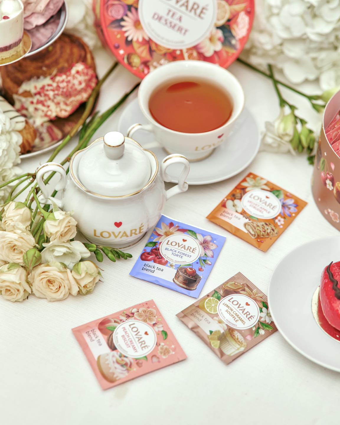 Lovare Bouquet Tea Gift Set – Luxury Floral Tea Collection (30 Tea Bags)