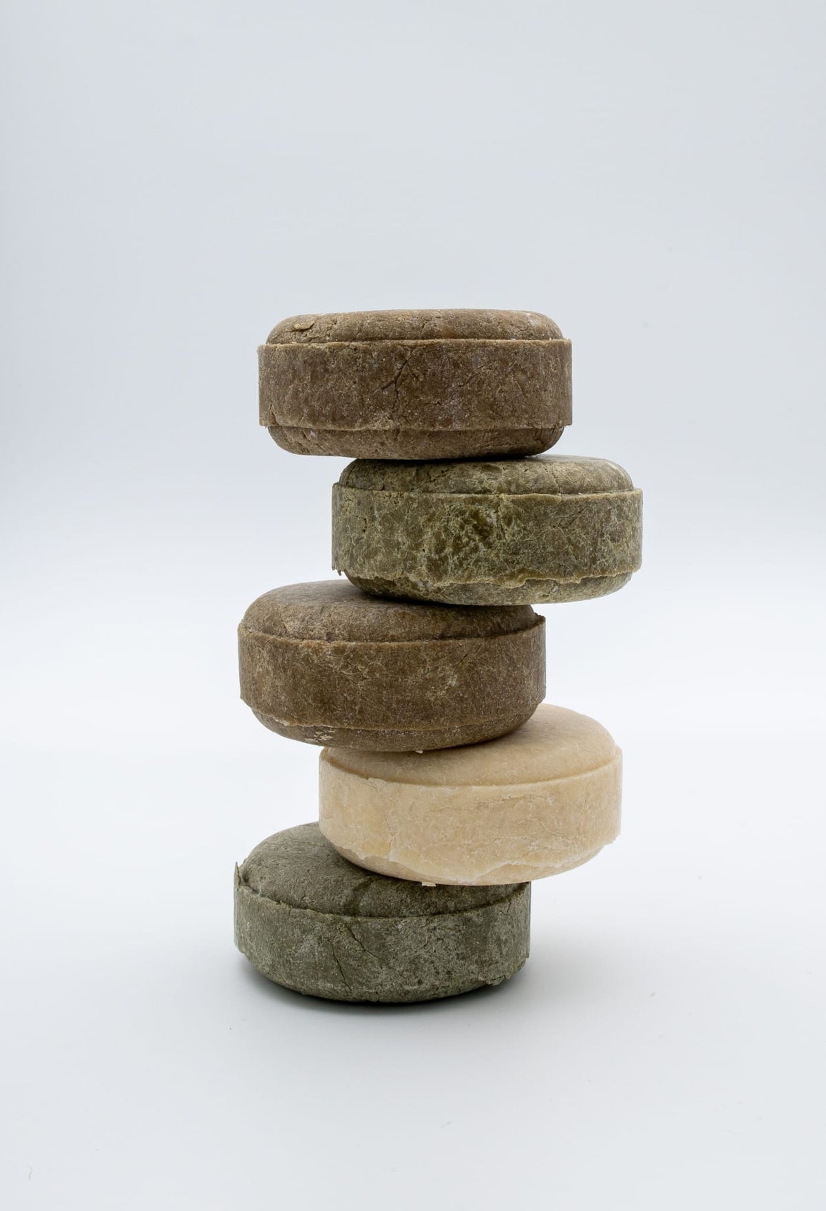 Lunavia Shampoo Bar – Natural Solid Shampoo for Fat, Dry, Curly Hair & Sensitive Scalp