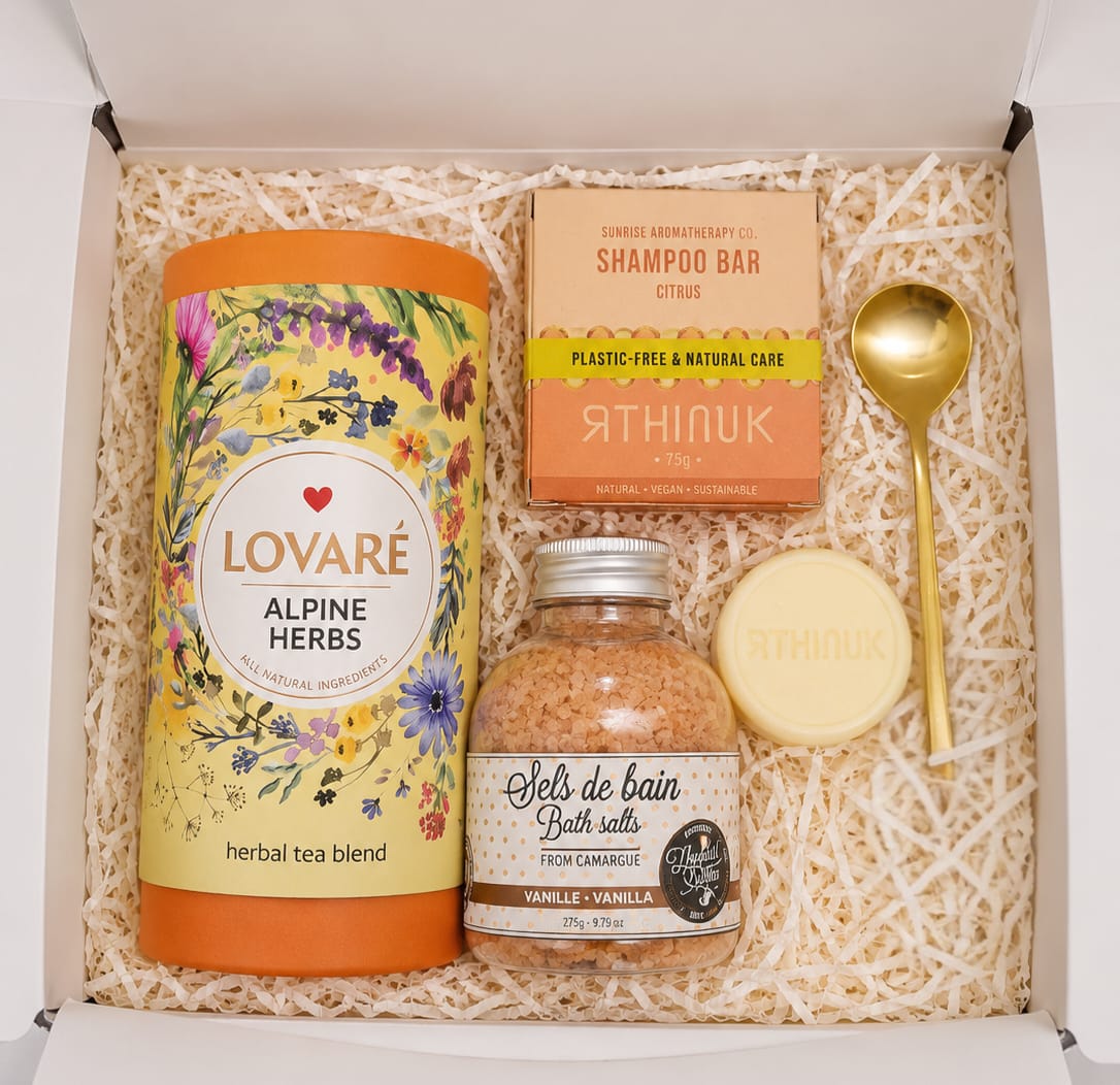 Luxury Lovaré Wellness Gift Set – Alpine Herbs Tea, Vanilla Bath Salt, Citrus Shampoo Bar & Golden Spoon