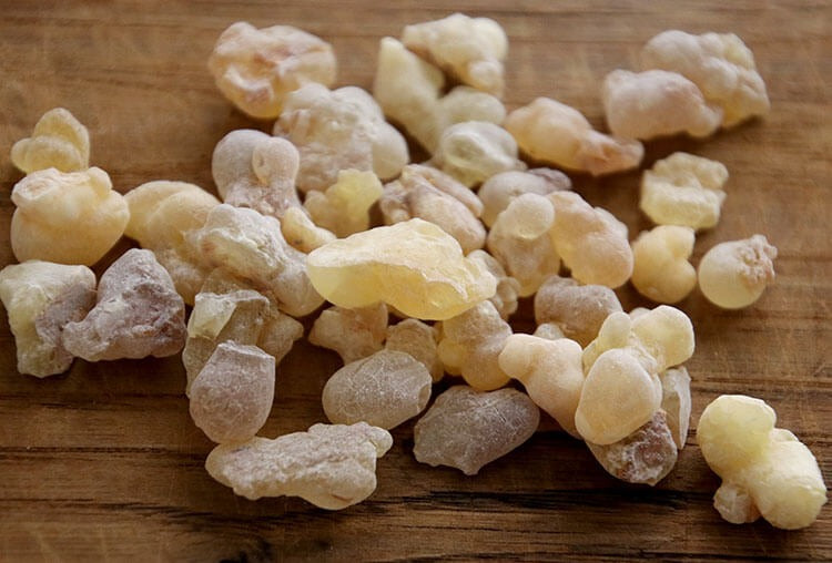 Premium Luban Frankincense Resin – 30 g Natural Aromatherapy Incense | Relaxation & Meditation